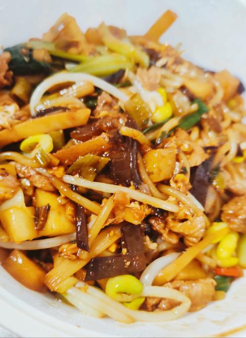 泡菜与鱼厨房篇——炒螺蛳粉 第1张 泡菜与鱼厨房篇——炒螺蛳粉 第1张