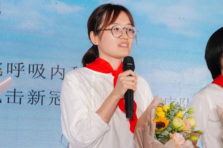 洛宁河底：老少同乐百媚生 共庆元宵赞新风  第1张