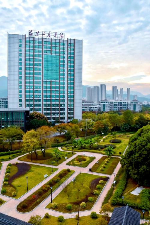福建江夏学院在内蒙古录取分数线、位次、招生人数（2023-2025招生计划）  第1张