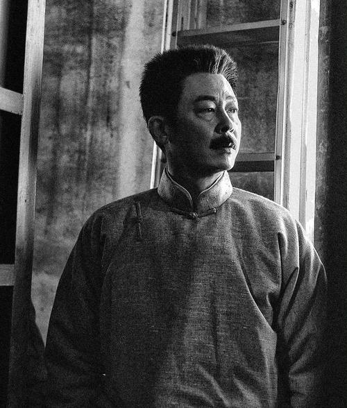 《建国大业》将上映，刘烨版毛爷爷再遭质疑，演的最像的版本是他！  第1张