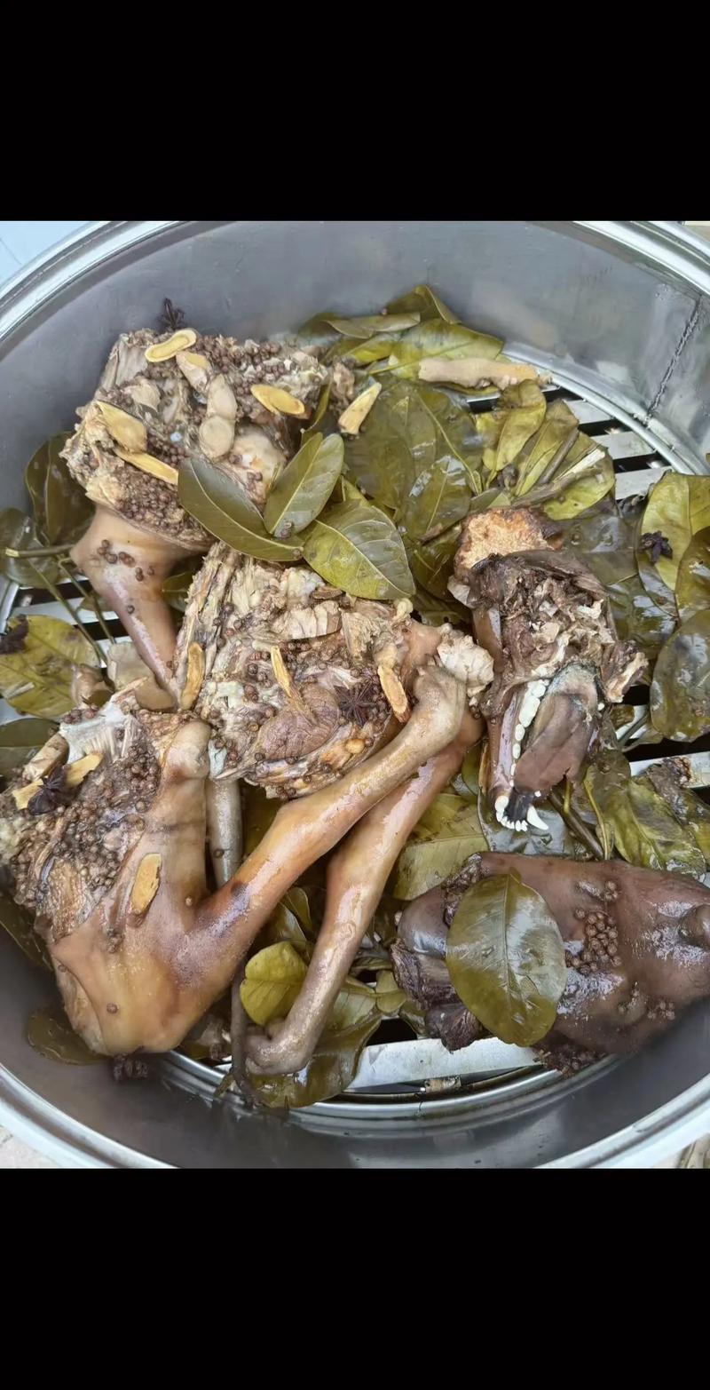 “狗肉滚三滚，神仙站不稳”，这狗肉做得好，连神仙都想吃吗﹖  第1张